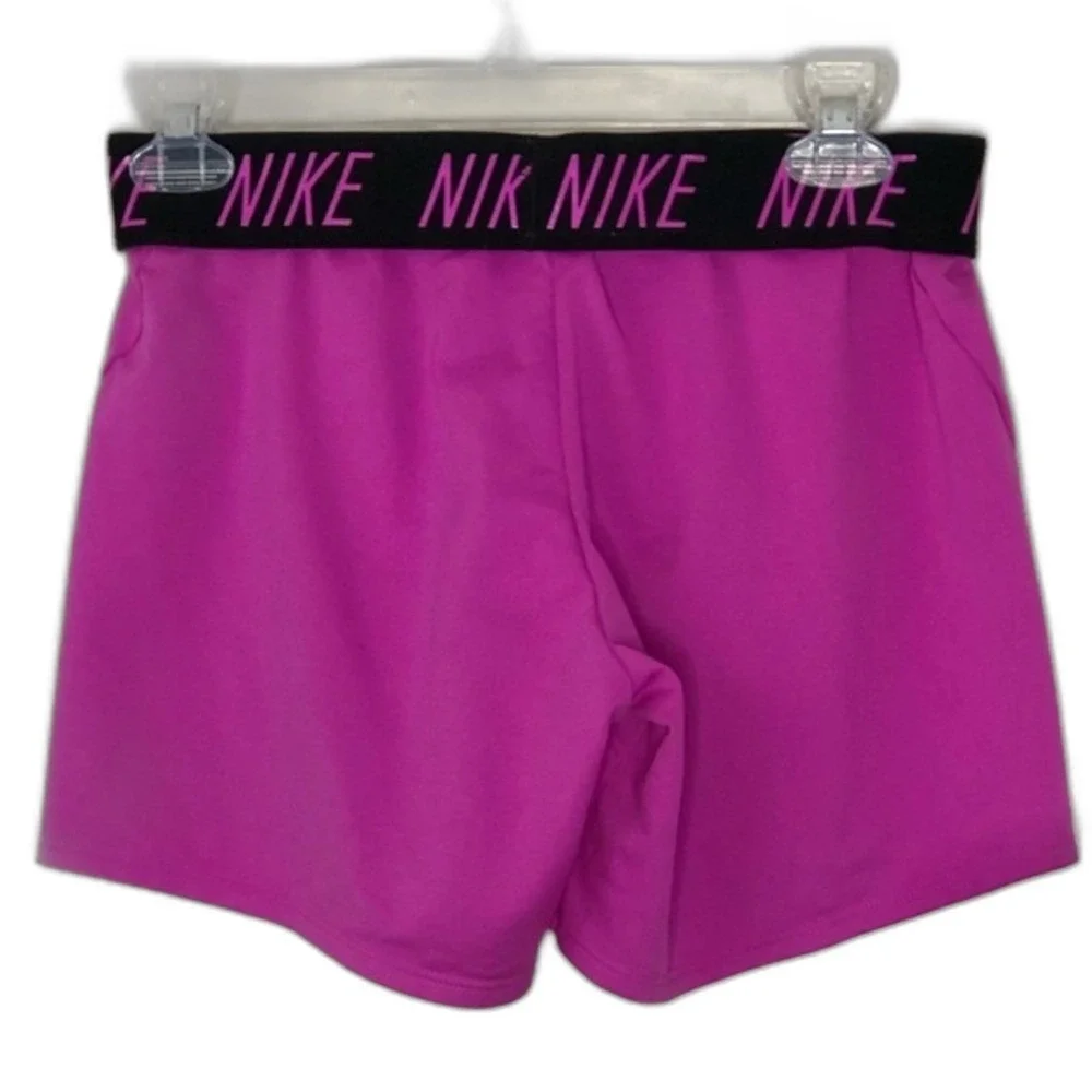 Nike XS Shorts And Mesh Oversized Crop Top Outfit